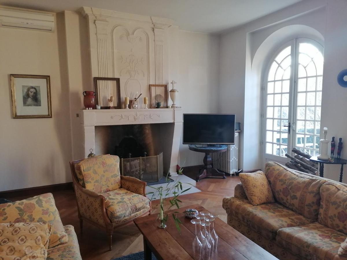 Chambre D Hote De La Paix ลาโรชฟูโกลด์ ภายนอก รูปภาพ